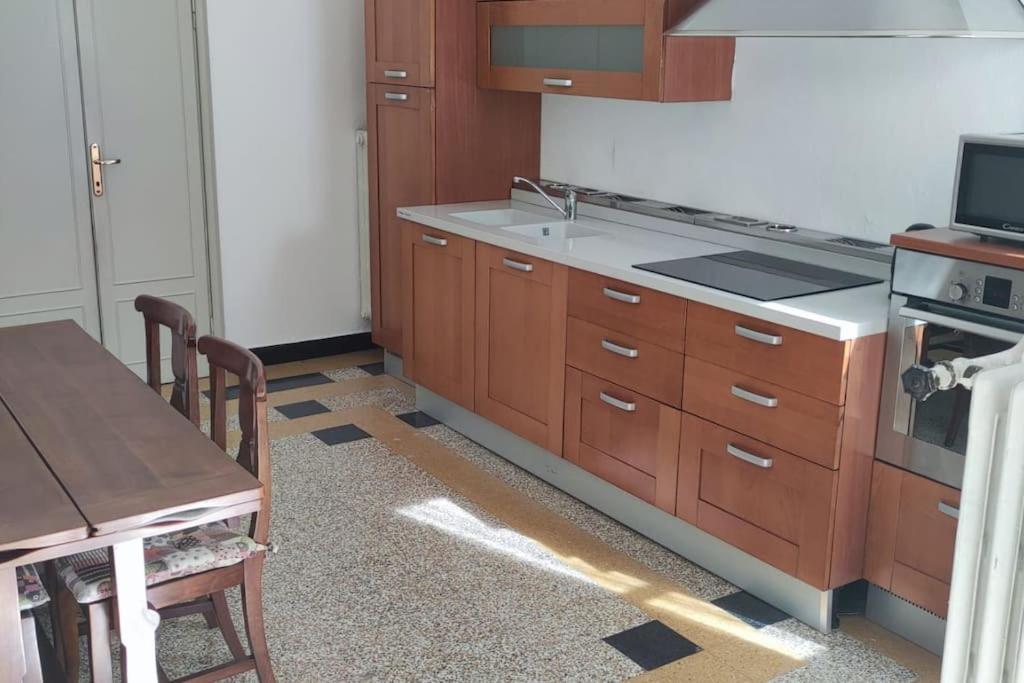 A 100 Passi Da Piazza Bra Apartment เวโรนา ภายนอก รูปภาพ